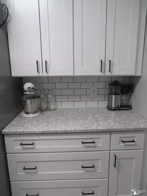 Kitchen - 3300 N Custer, Monroe, MI 48162 photo 2 of 3
