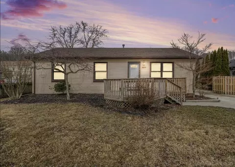 28151 Hiller, Harrison Township, MI 48045