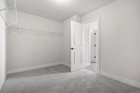 Bedroom - 16853 Glenhurst #191, Macomb, MI 48044 photo 3 of 6