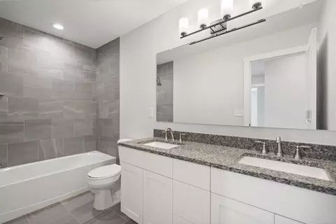 Bath - 16853 Glenhurst #191, Macomb, MI 48044 photo 4 of 5