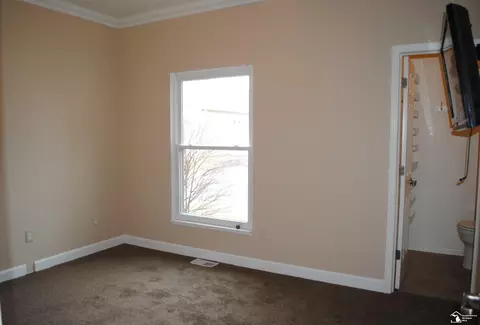 15504 Pointe Verda Ln, Monroe, MI 48161 photo 9