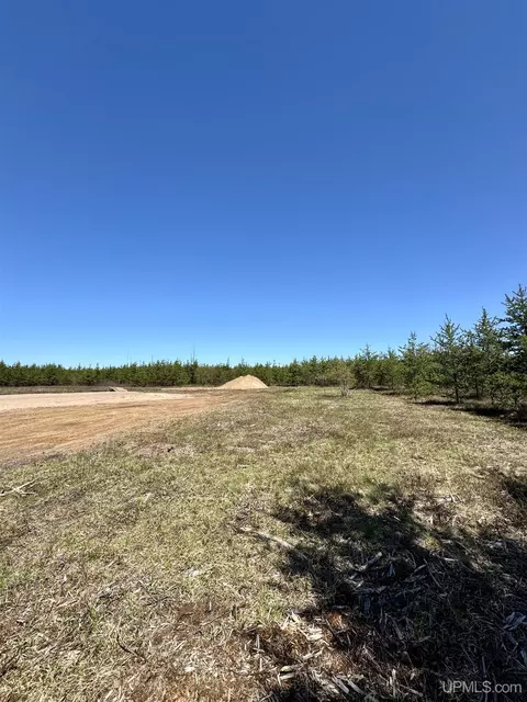36598 Co Rd 581, Ishpeming, MI 49849 photo 2