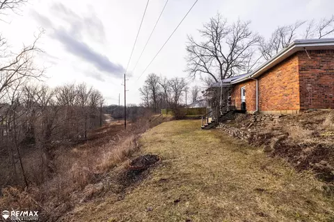 Exterior - 6169 Flushing, Flushing, MI 48433 photo 4 of 10