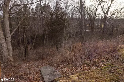 Exterior - 6169 Flushing, Flushing, MI 48433 photo 5 of 10