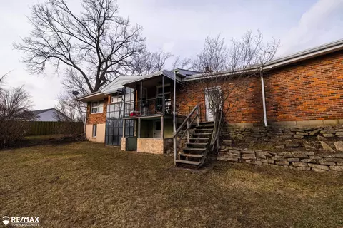 Exterior - 6169 Flushing, Flushing, MI 48433 photo 3 of 10