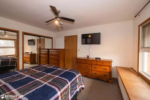 Bedroom - 6169 Flushing, Flushing, MI 48433 photo 3 of 5