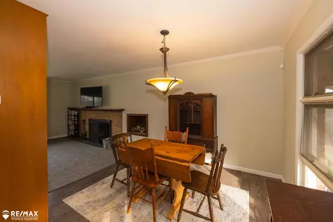 Dining - 6169 Flushing, Flushing, MI 48433 photo 1 of 1