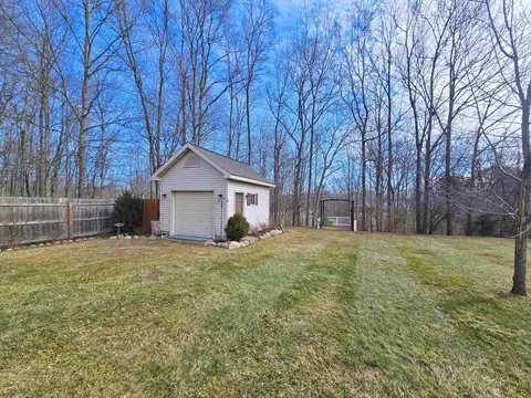 209 Brookside, Flushing, MI 48433 photo 61