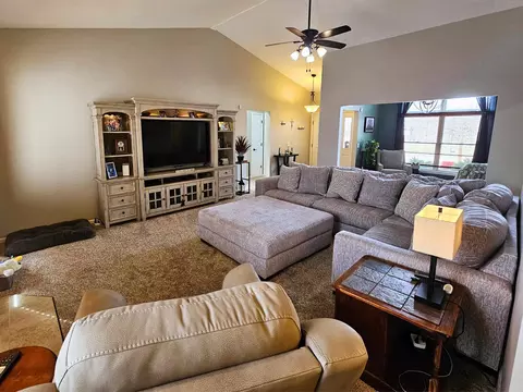 209 Brookside, Flushing, MI 48433 photo 5