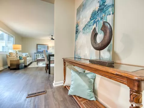 Entry Way - 3469 Clairmont, Monroe, MI 48162 photo 5 of 6
