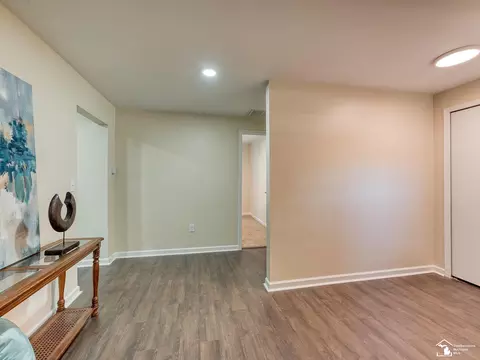 Entry Way - 3469 Clairmont, Monroe, MI 48162 photo 4 of 6