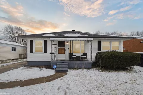 22600 Socia, Saint Clair Shores, MI 48082