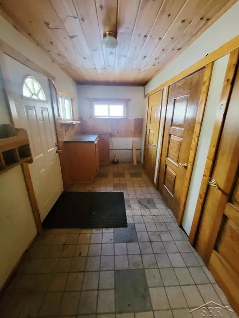 390 N Roscommon, Roscommon, MI 48653 photo 7