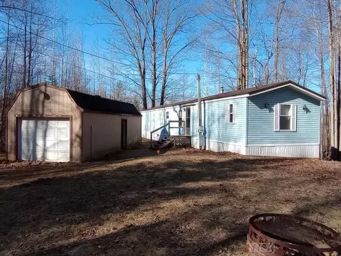 1937 Lakeshore, Gladwin, MI 48624