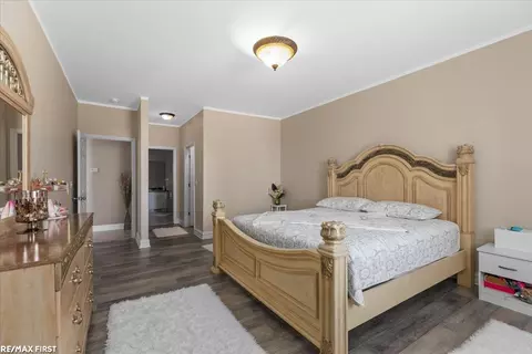 Bedroom - 16433 Moore Park, Macomb, MI 48044 photo 2 of 5