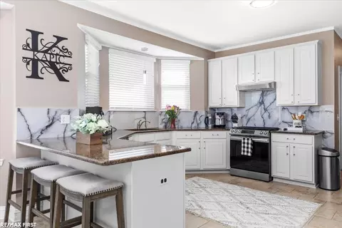 Kitchen - 16433 Moore Park, Macomb, MI 48044 photo 1 of 5