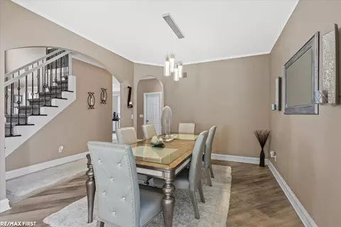 Dining - 16433 Moore Park, Macomb, MI 48044 photo 1 of 3