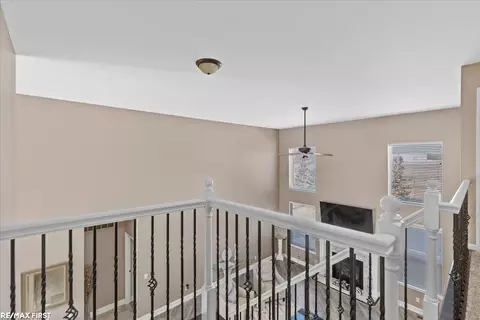 Entry Way - 16433 Moore Park, Macomb, MI 48044 photo 5 of 5