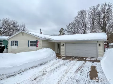 617 Craig, Marquette, MI 49855