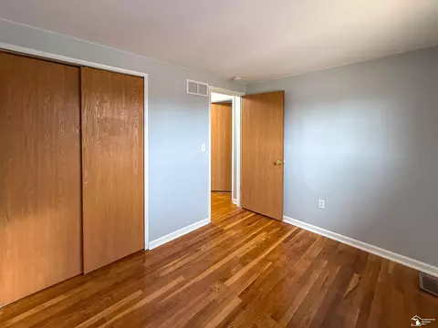 9741 Pine, Taylor, MI 48180 photo 7