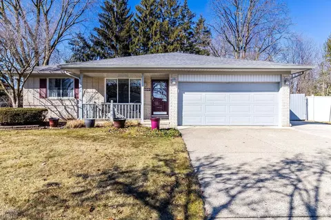 42351 Utah, Sterling Heights, MI 48313