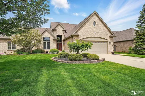 944 St James Park, Monroe, MI 48161