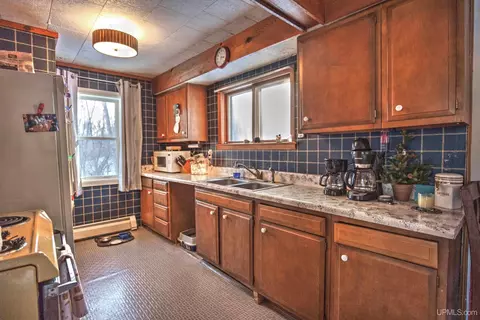 N10280 Spring, Ramsay, MI 49959 photo 18