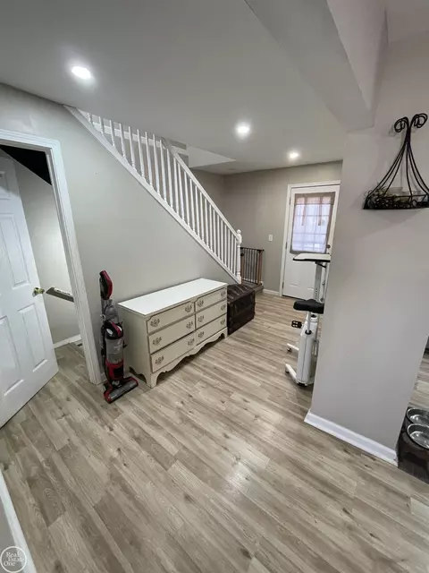 Entry Way - 1331 E Bennett, Ferndale, MI 48220 photo 1 of 3