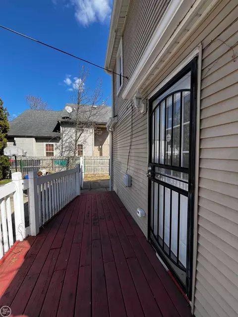 Exterior - 1331 E Bennett, Ferndale, MI 48220 photo 5 of 8
