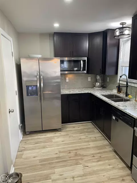 Kitchen - 1331 E Bennett, Ferndale, MI 48220 photo 2 of 5