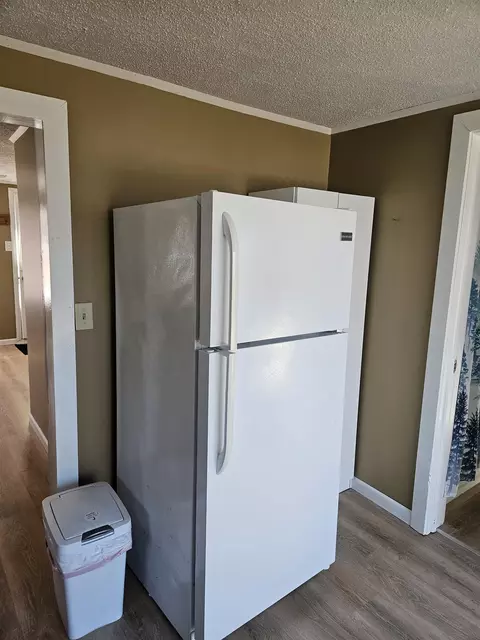 Kitchen - 4193 E Oakley, Harrison, MI 48625 photo 5 of 5