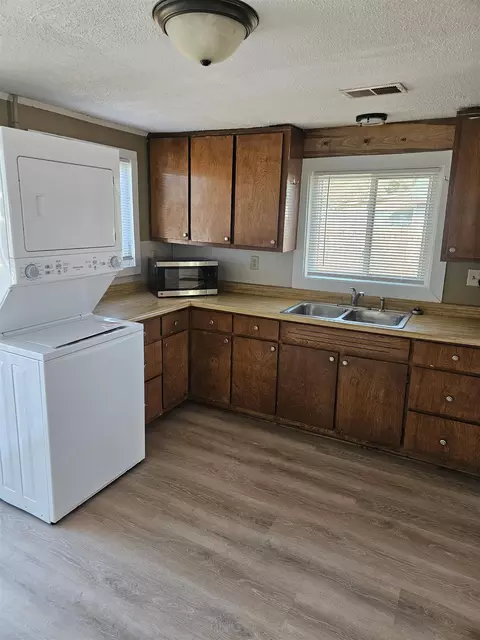 Kitchen - 4193 E Oakley, Harrison, MI 48625 photo 2 of 5