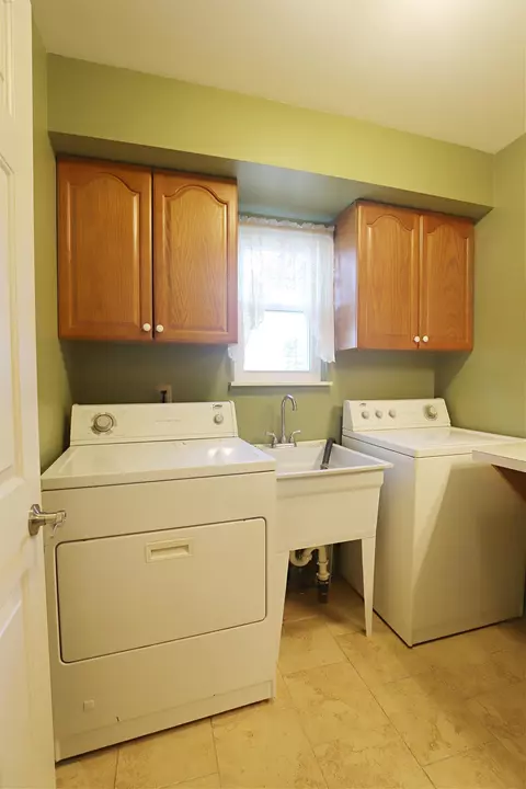 6280 River, Flushing, MI 48433 photo 17