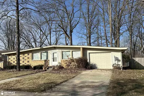 2068 Cambrian, Flint, MI 48532