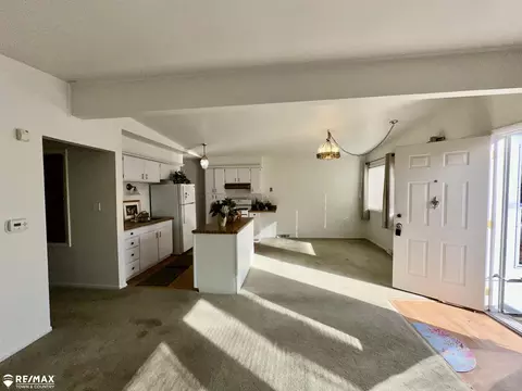 Entry Way - 2068 Cambrian, Flint, MI 48532 photo 1 of 2