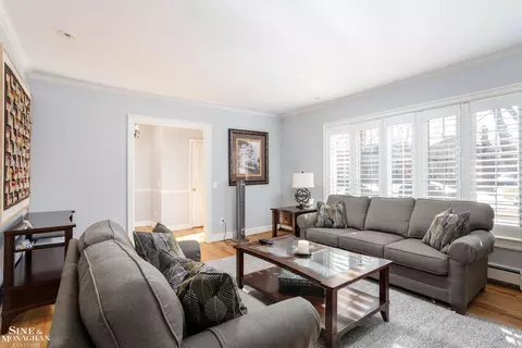 Living - 498 Saint Clair, Grosse Pointe, MI 48230 photo 2 of 2