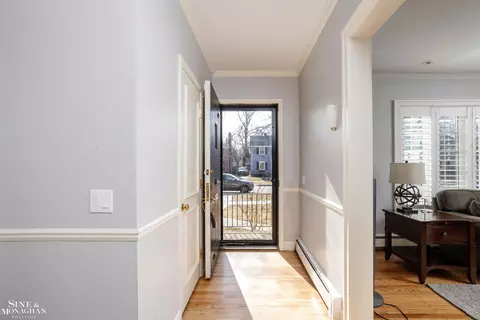 Entry Way - 498 Saint Clair, Grosse Pointe, MI 48230 photo 1 of 5