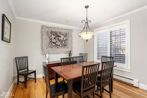 Dining - 498 Saint Clair, Grosse Pointe, MI 48230 photo 1 of 2