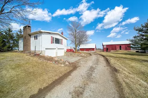 3459 Gilbert, Adrian, MI 49221
