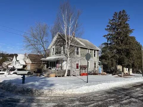 424 E Margaret, Iron Mountain, MI 49801