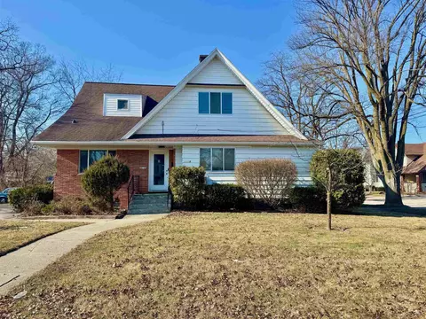 1619 Court, Saginaw, MI 48602