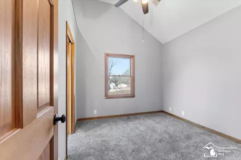 30000 Prescott, Romulus, MI 48174 photo 35