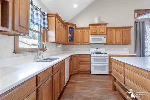 30000 Prescott, Romulus, MI 48174 photo 14