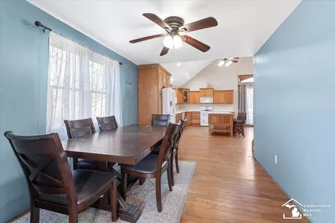 30000 Prescott, Romulus, MI 48174 photo 11