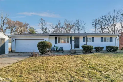 5042 E Stanley, Flint, MI 48506