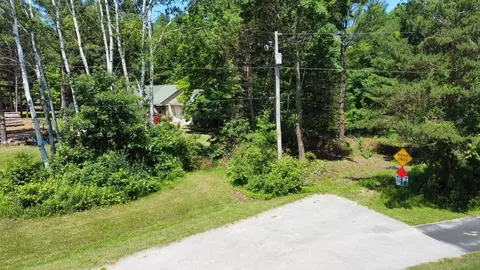 496 White, Gladwin, MI 48624 photo 4