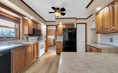 5395 Bethuy, Casco, MI 48064 photo 7