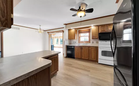 5395 Bethuy, Casco, MI 48064 photo 5