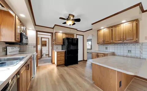 5395 Bethuy, Casco, MI 48064 photo 4