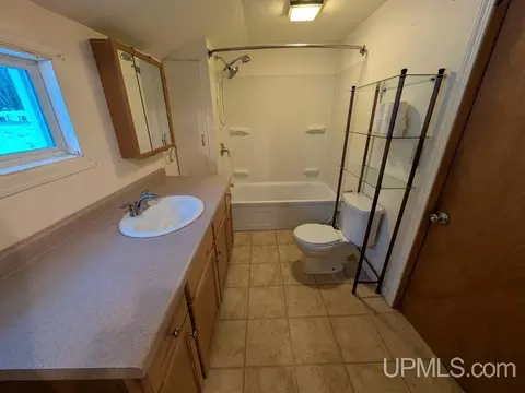 4664 Main Street, Vulcan, MI 49892 photo 9